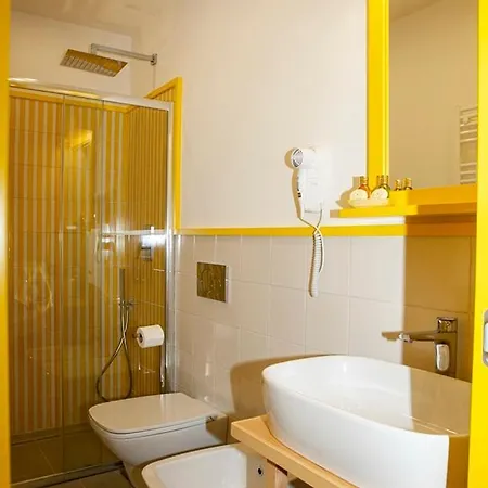 Al Campanile Maison d'hôtes 4*